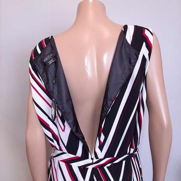 MICHEL STUDIO Chevron Striped Fit & Flare Sleeveless Dress Tie Waist Black White - Picture 9 of 16